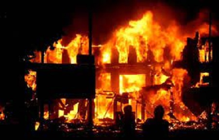 Fire RAZES Abuja popular market Fire RAZES Abuja popular market
