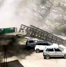 India landslide, Nine tourists killed, boulders fall from hilltop