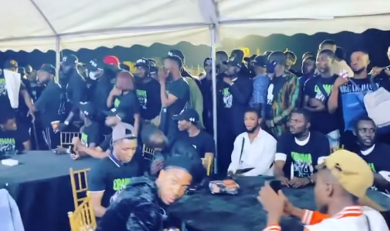 candlelight service for Obama DMW is currently ongoing. It's taking place at the Orange Island.