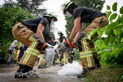 Many dead, dozens missing after heavy rains in Germany 