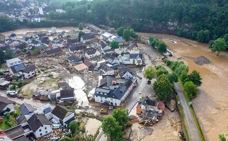Many dead, dozens missing after heavy rains in Germany 