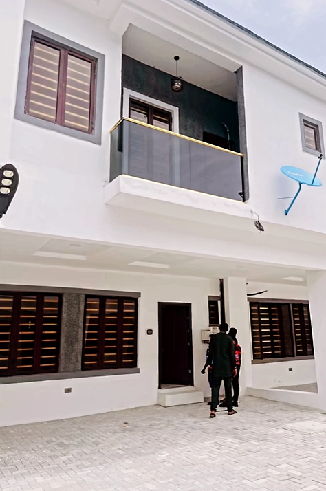Comedian Kenny Blaq Acquires A New House In Lagos