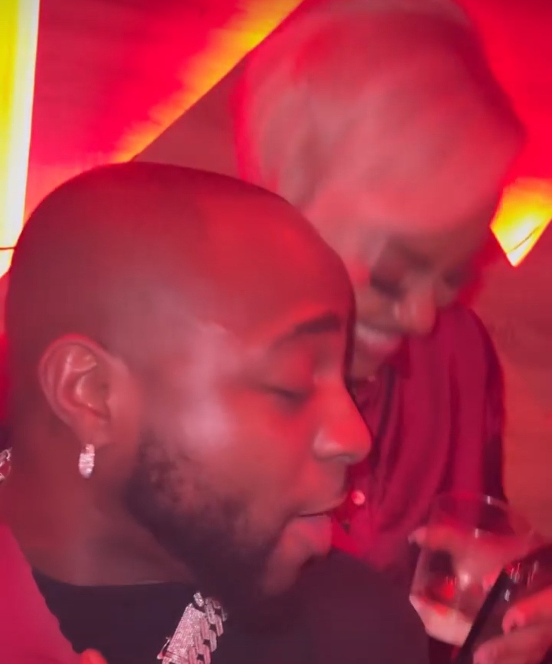 New Photos Of Davido And Chioma In A Club