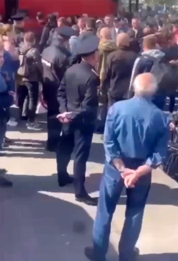 Russian Men Flocking To Wed Women With Children To Avoid Death In Putin’s War Draft 